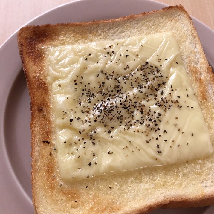 甘じょっぱい☆ハニーバターのチーズトースト